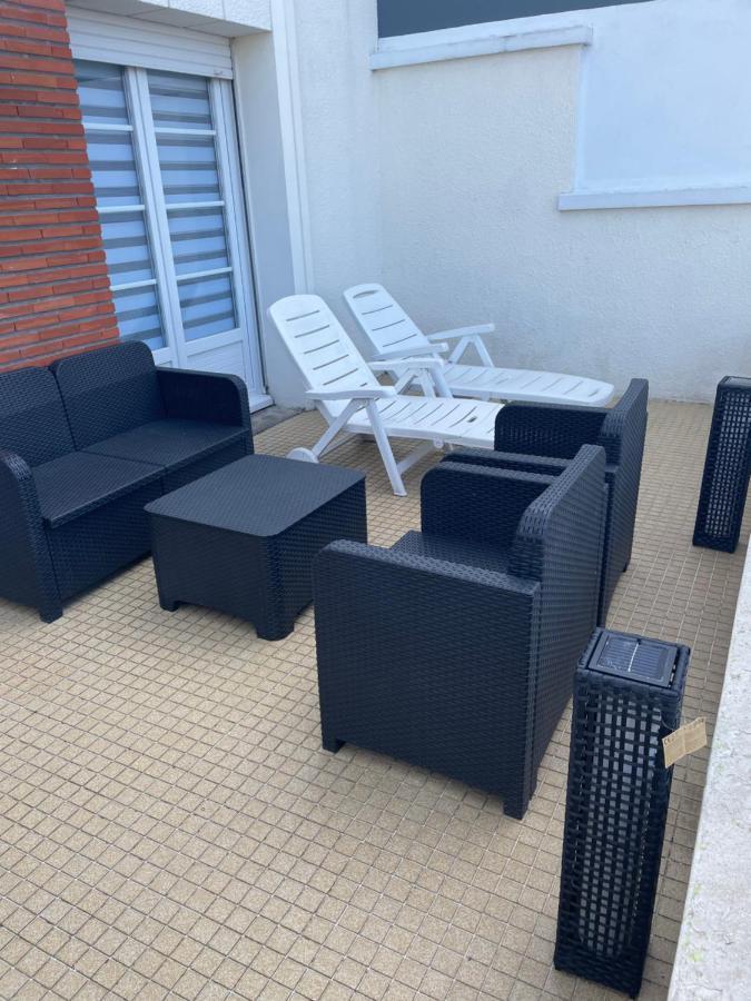 Appart Avec Terrasse Proche Plage - Classe 2 Etoiles 쿠크 외부 사진